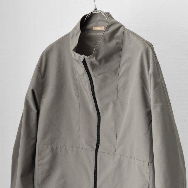 LAMOND（ラモンド）STAND NECK WIDE BLOUSON – スタンドカラーブルゾン