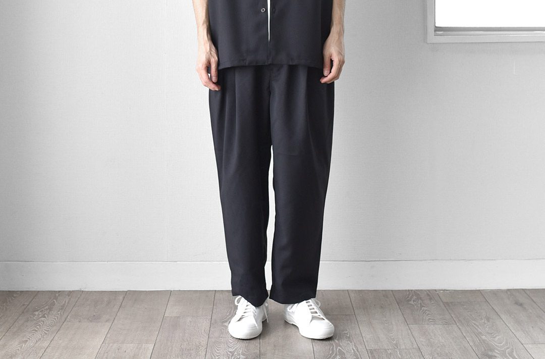 STILL BY HAND（スティルバイハンド）Polyester/Summer Wool 2tuck Easy Pants – Daily Blog  | FENEST