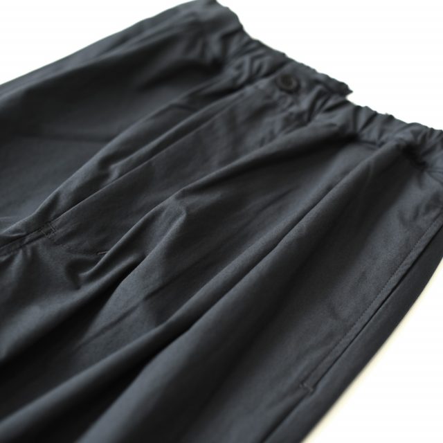 STILL BY HAND（スティルバイハンド）1tuck cotton elasticated