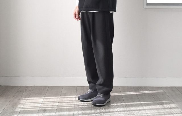 BETTER（ベター）Brushed Jersey Tucked Pants - Black