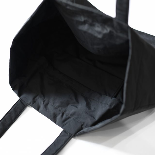 STILL BY HAND（スティルバイハンド）Padded Nylon Tote Bag