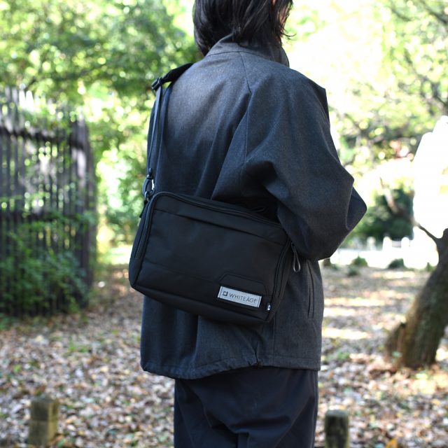 WHITEAGEホワイタージュMOD.NAVYMessenger バッグ WHITEAGE (ホワイタージュ) [ MOD.NAVY Shoulder Bag M