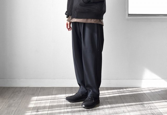 BETTER（ベター）Aerogel Fabric Tucked Pants