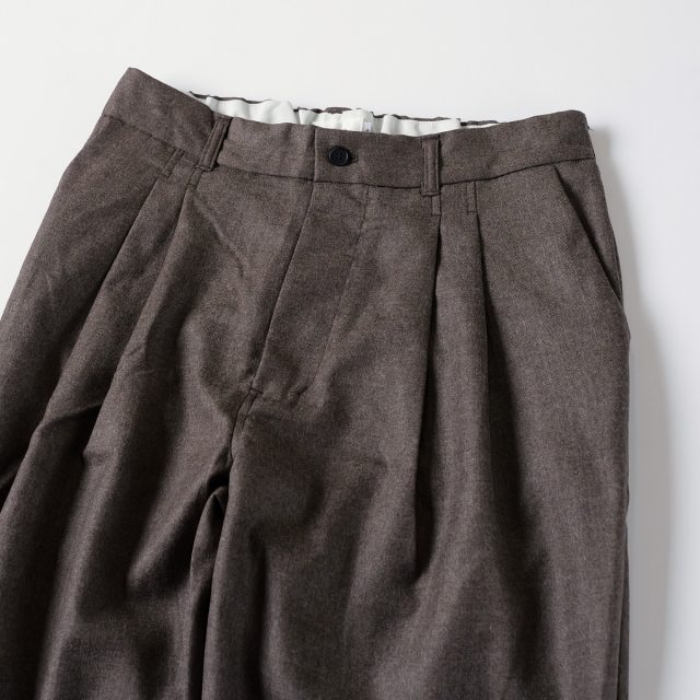 STILL BY HAND（スティルバイハンド）Wool Saxony Easy Slacks