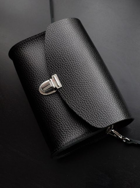 The Cambridge Satchel （ケンブリッジサッチェル）The Push Lock